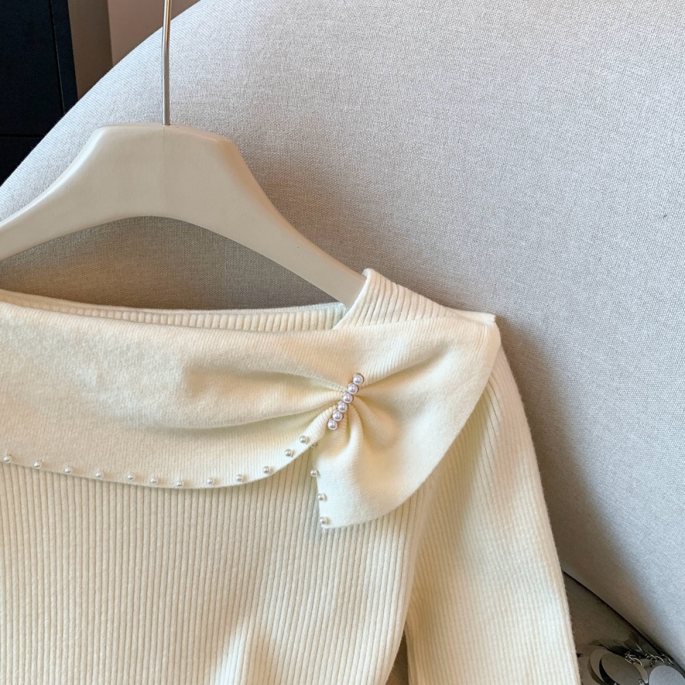 Loose horizontal collar show young tender winter pure sweater