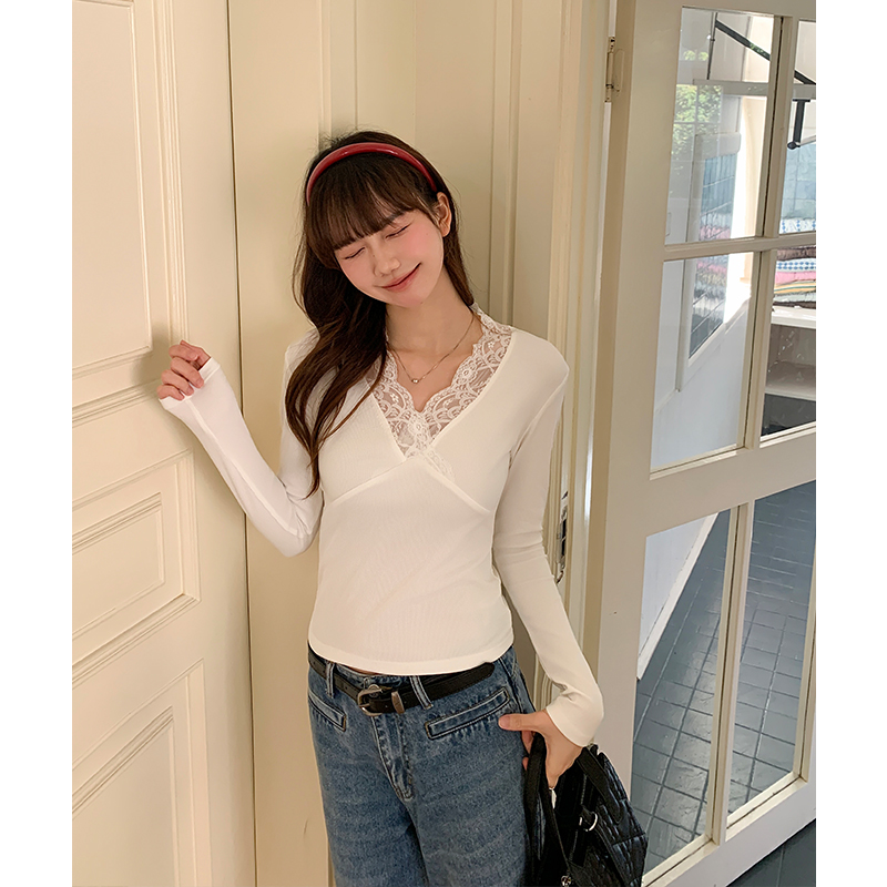 Slim V-neck bottoming shirt autumn and winter white T-shirt
