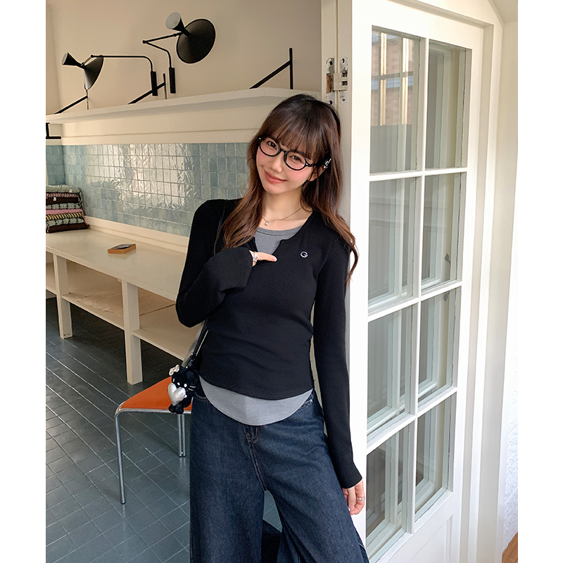 Pseudo-two gray bottoming shirt long sleeve T-shirt for women