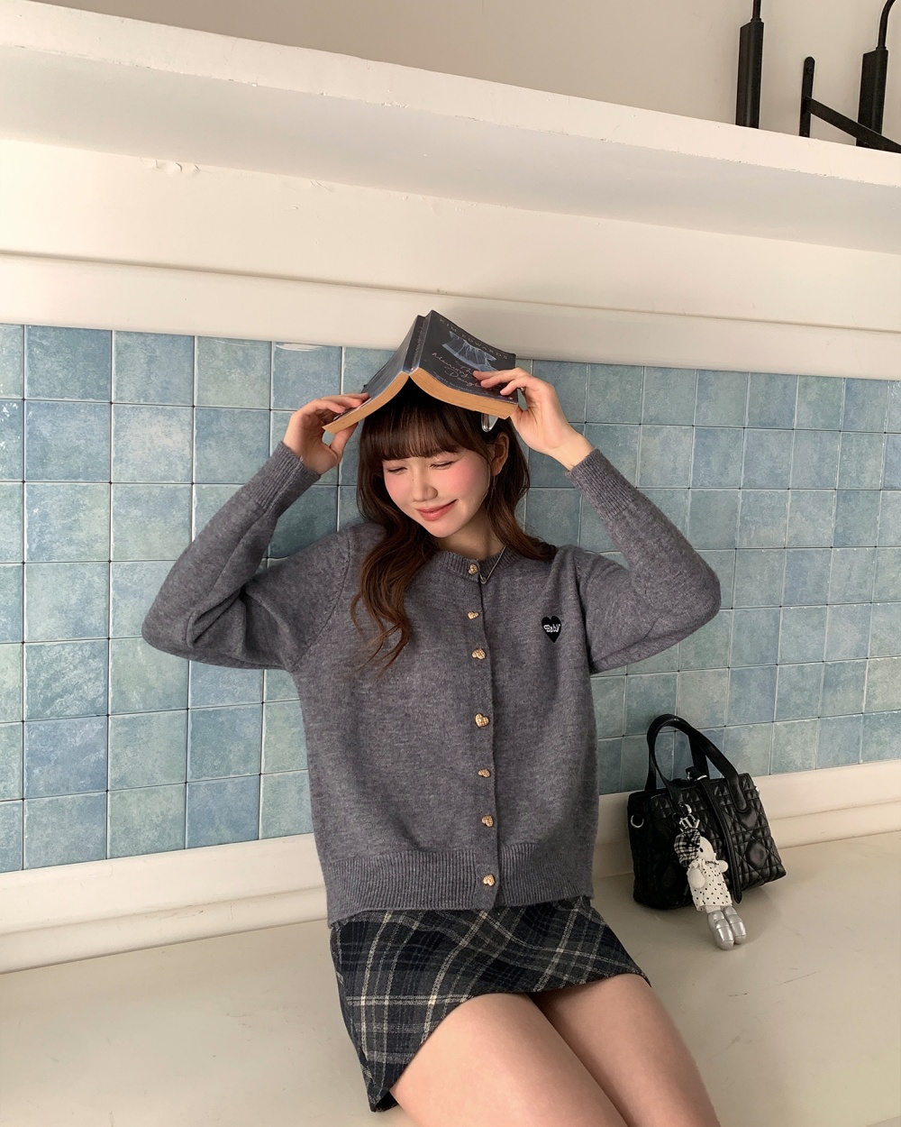 Loose round neck coat lazy embroidery sweater for women