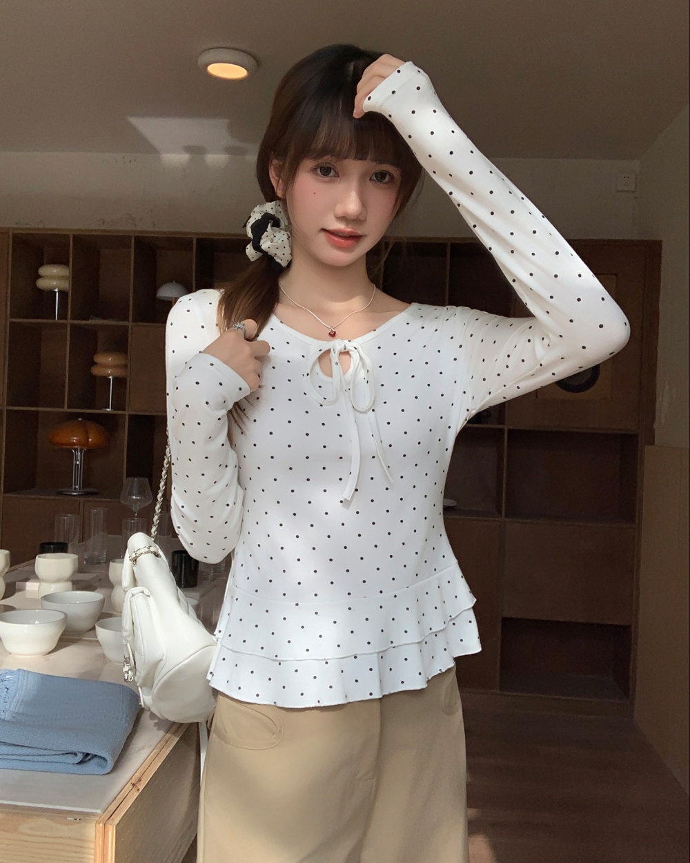 Lace bow polka dot bottoming shirt slim white T-shirt