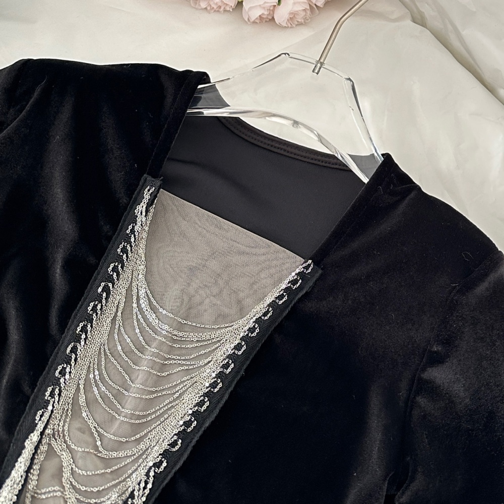 Velvet enticement chain slim tops