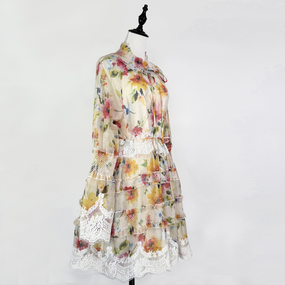 Stitching wood ear European style trumpet sleeves dress