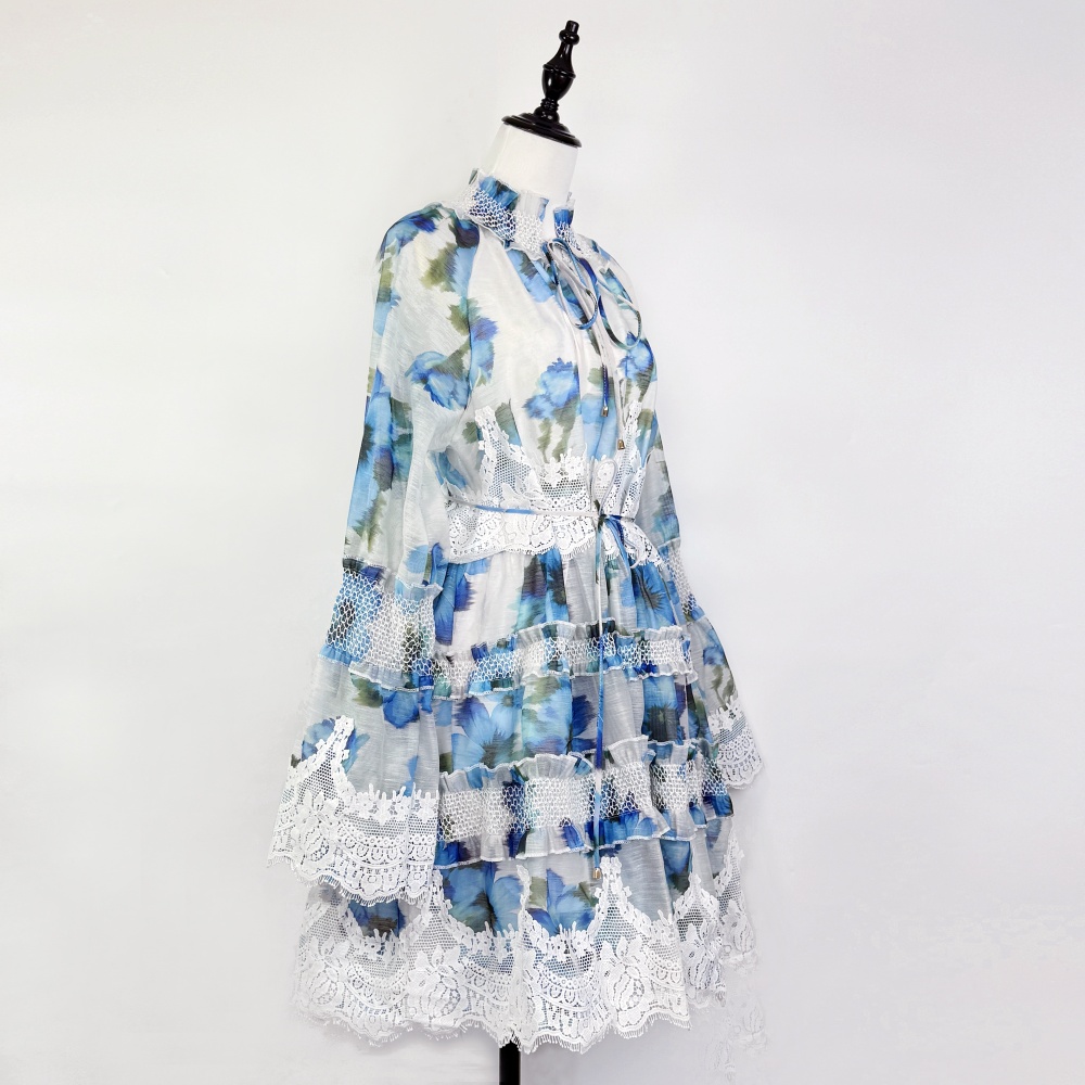 Stitching wood ear European style trumpet sleeves dress