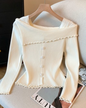 Autumn and winter enticement temperament sweater