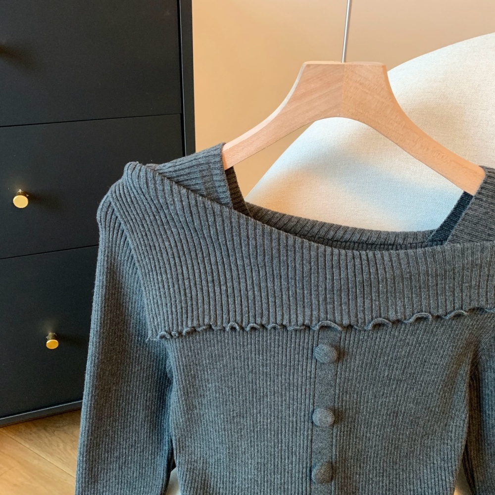 Autumn and winter enticement temperament sweater