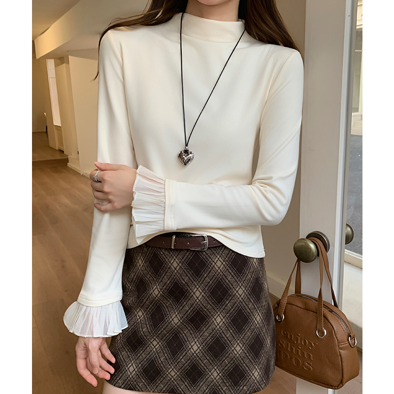 Half high collar apricot lace T-shirt for women