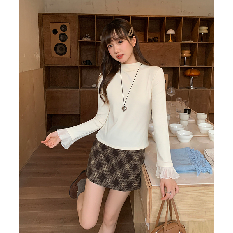 Half high collar apricot lace T-shirt for women