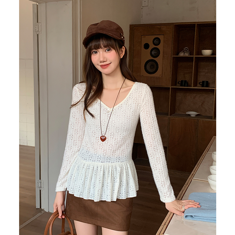 Hollow V-neck T-shirt autumn and winter tops for women