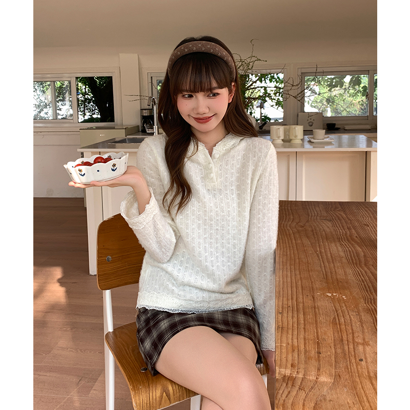 Long sleeve T-shirt lace bottoming shirt for women