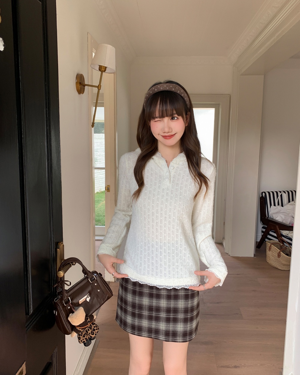 Long sleeve T-shirt lace bottoming shirt for women