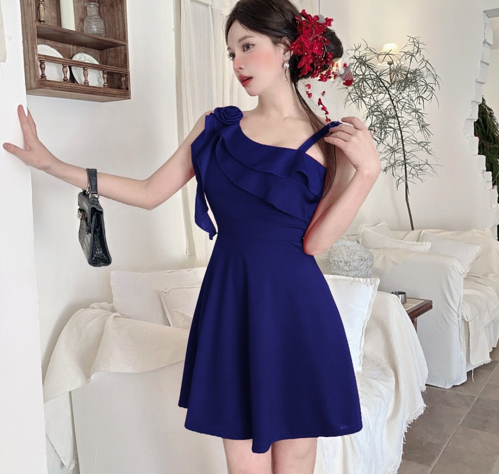 Shoulder short sleeve low-cut lotus leaf edges dress