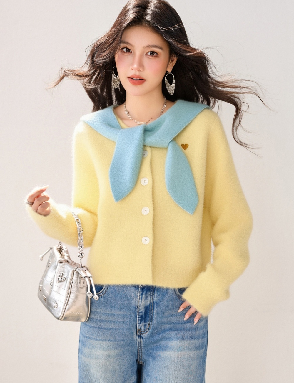 Spring knitted cardigan sweet tender shawl