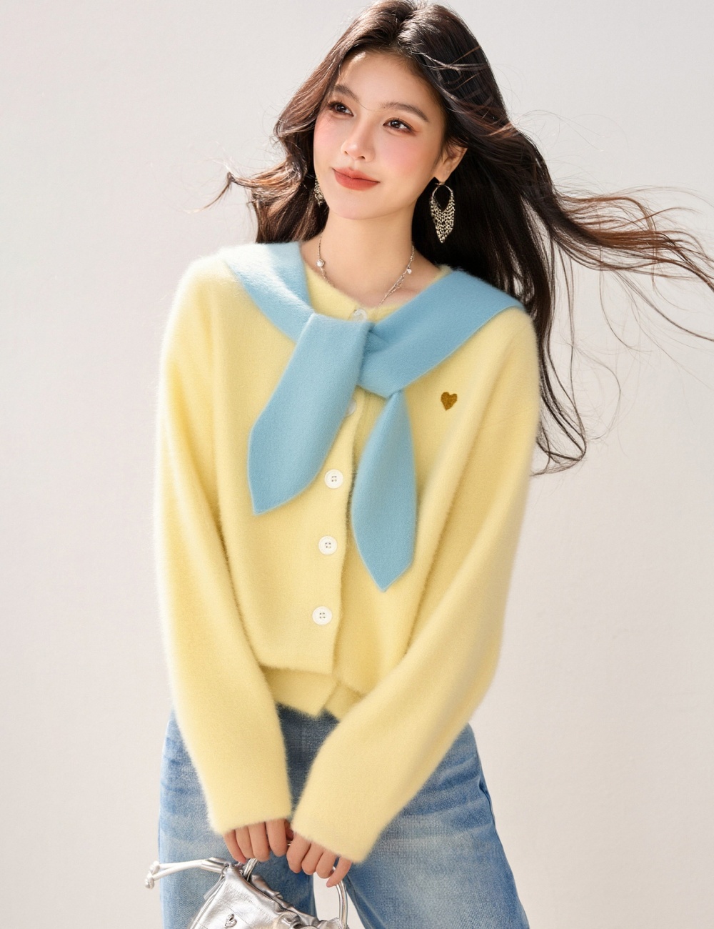 Spring knitted cardigan sweet tender shawl