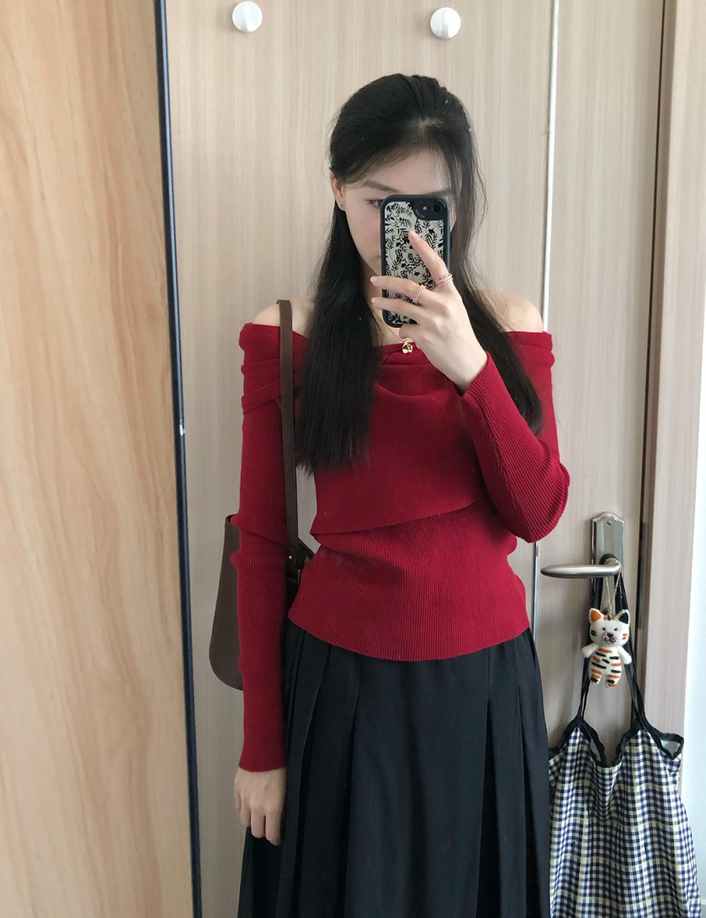 Flat shoulder bottoming shirt sweater for women