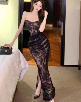 Wrapped chest lace niche dress