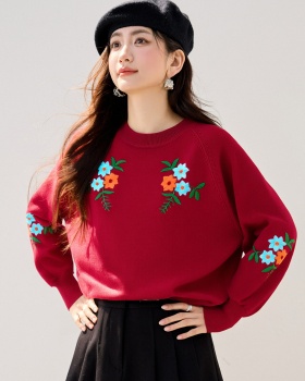 Embroidery loose bottoming shirt flowers slim sweater