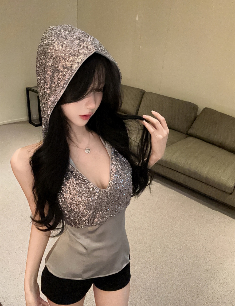 Enticement diamond chain sequins T-shirt hooded halter tops