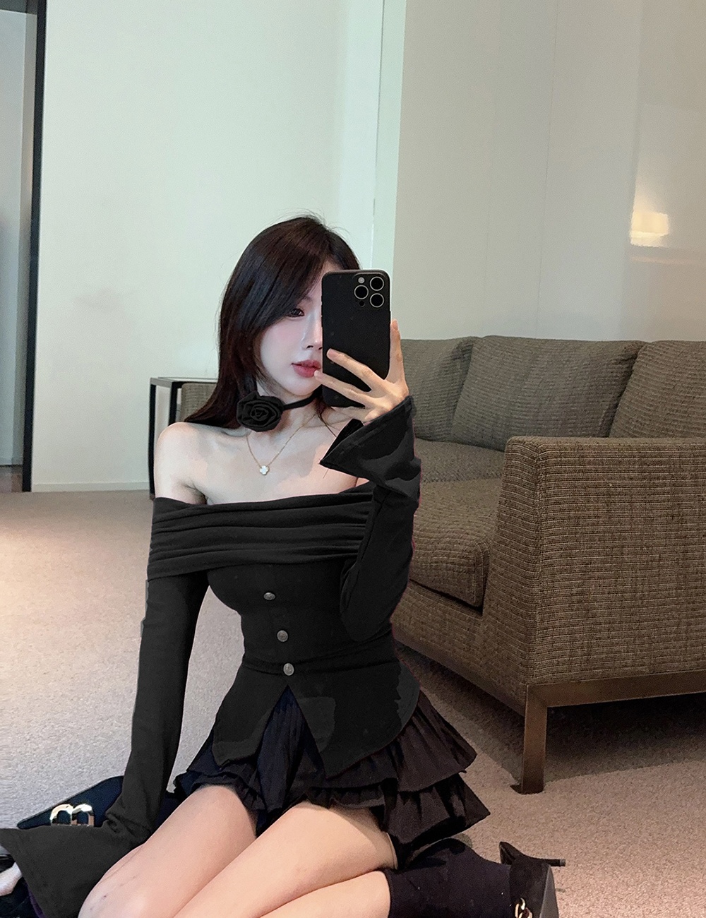 Flowers long sleeve T-shirt flat shoulder tops