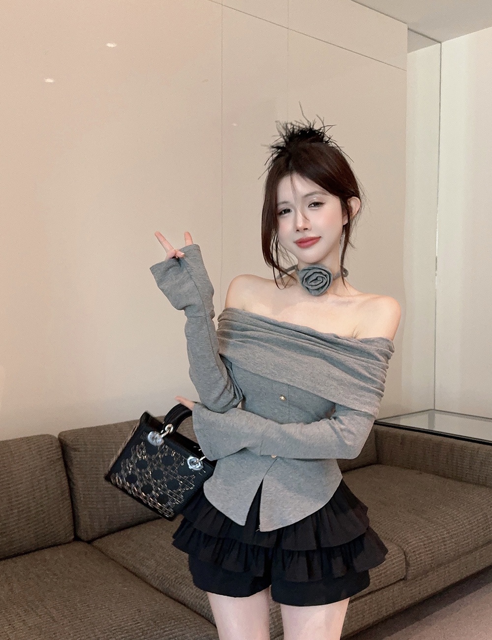 Flowers long sleeve T-shirt flat shoulder tops