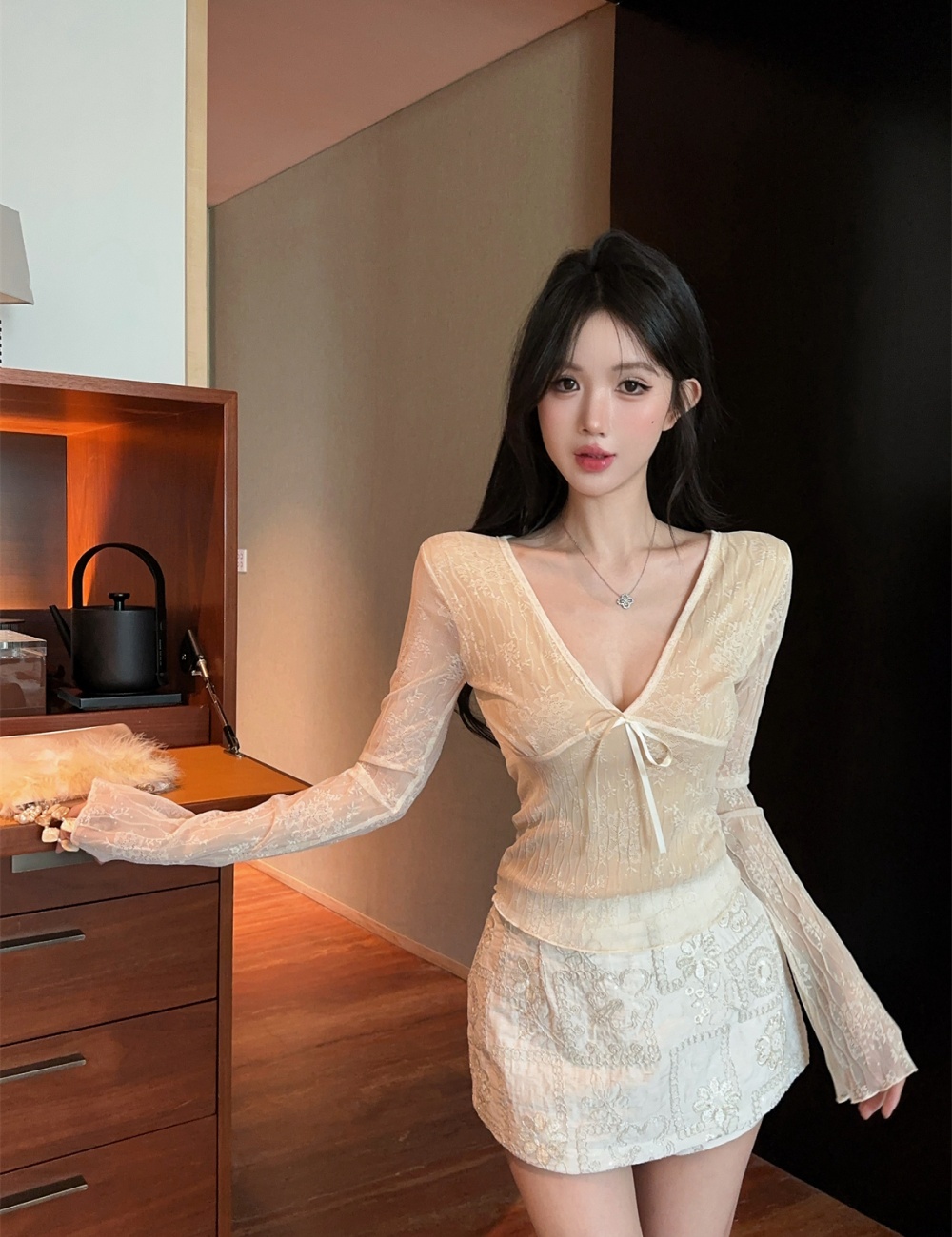 Bow V-neck tops enticement embroidery short skirt a set for women