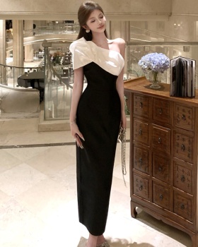 Fold splice shoulder pinched waist unique dress