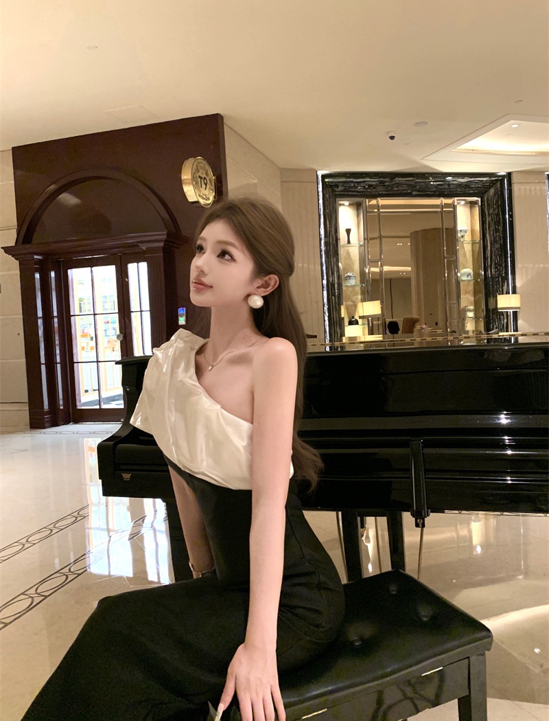 Fold splice shoulder pinched waist unique dress