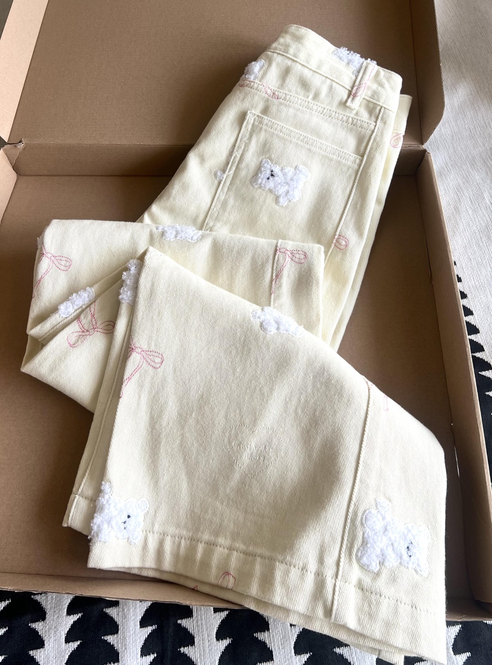 Loose slim cubs embroidery spring straight apricot jeans