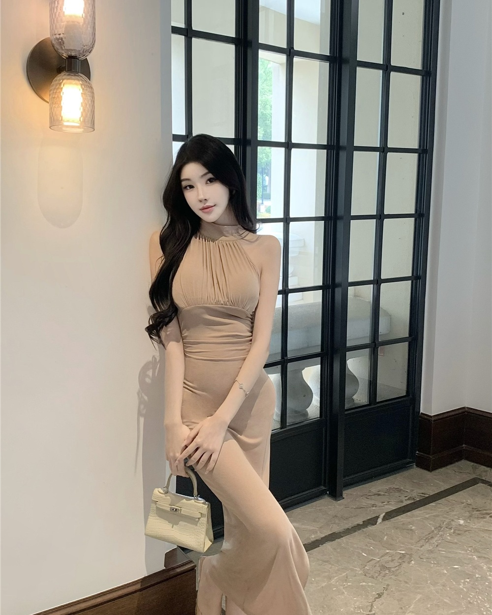 With chest pad enticement long dress streamer dress