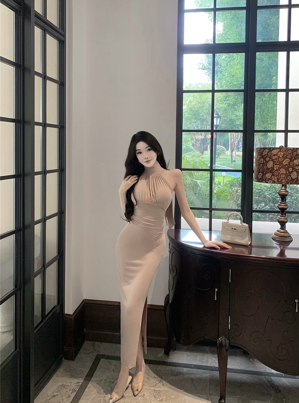 With chest pad enticement long dress streamer dress