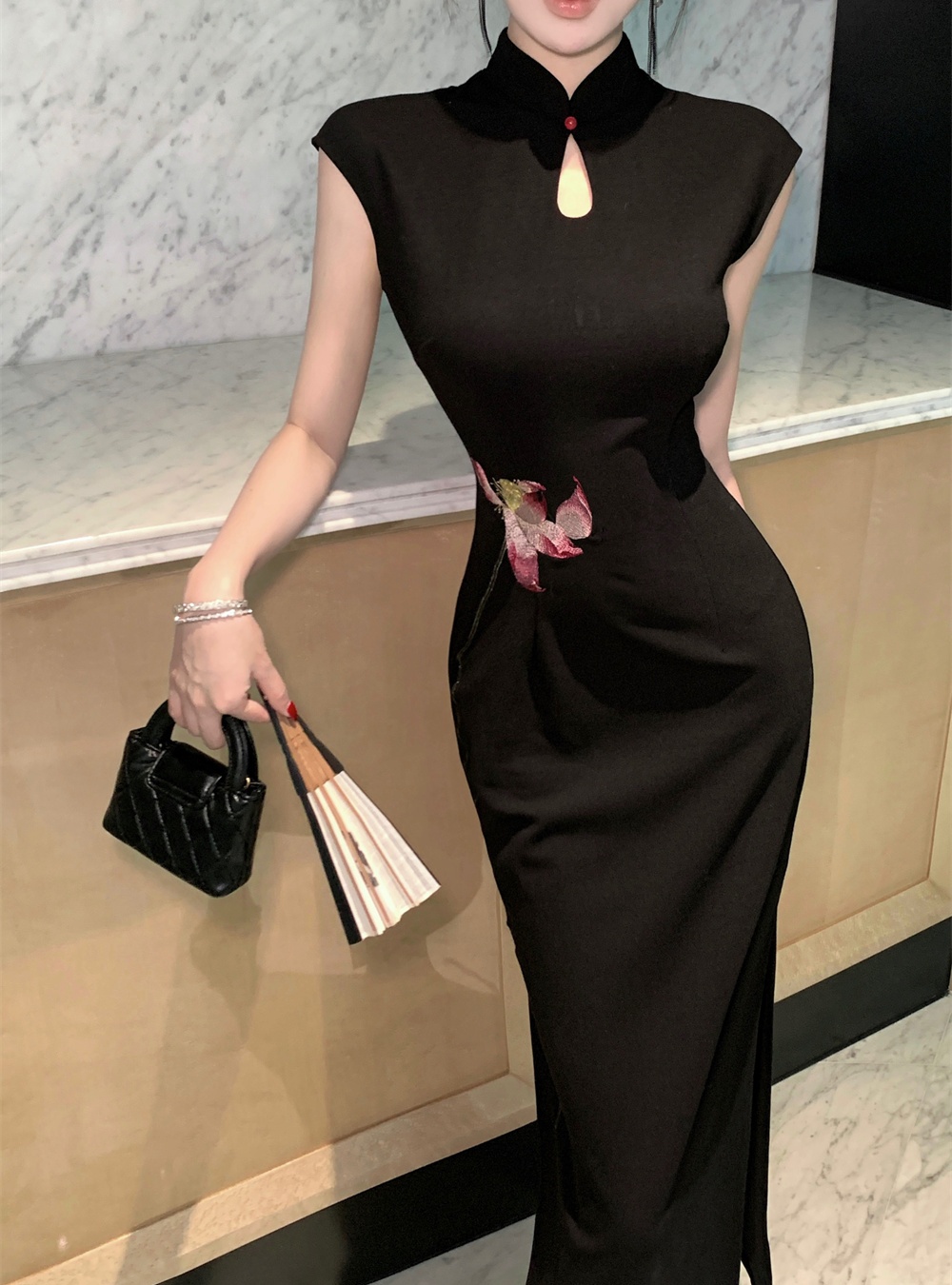 Embroidered dress slim cheongsam