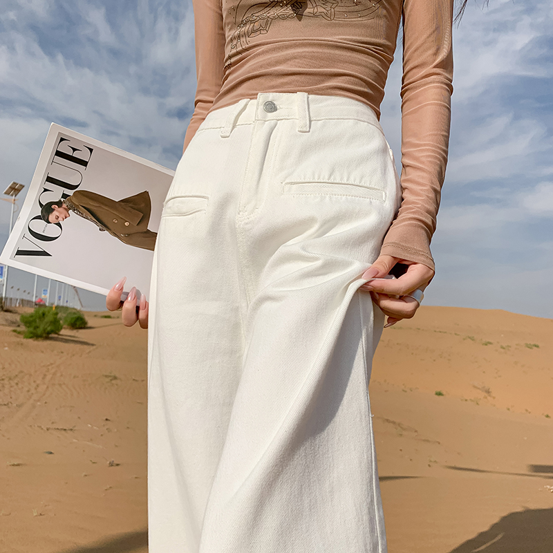 Wide leg white spring and summer jeans for women