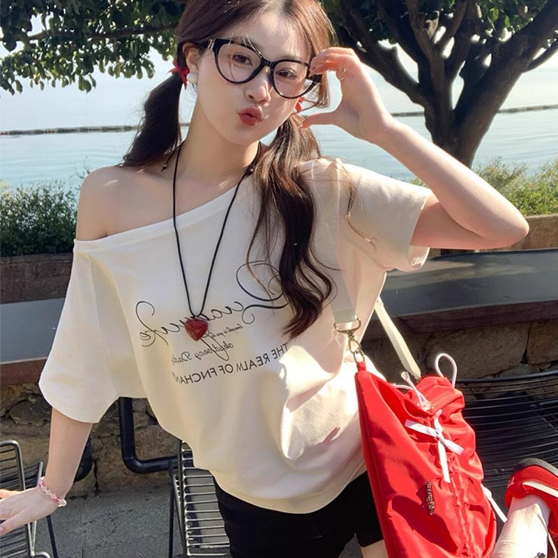 Wear short sleeve T-shirt American style tops for women