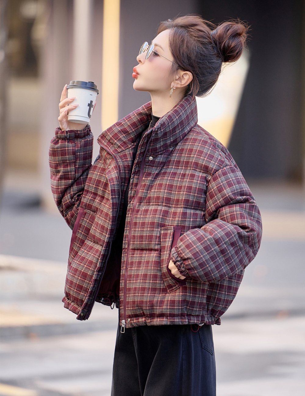 Duck down plaid winter short down coat for women