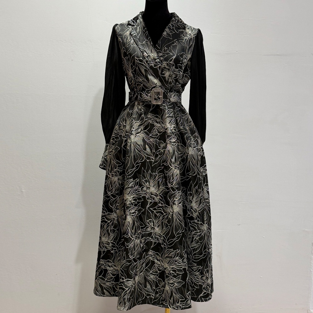 Elegant with belt slim dress V-neck court style long dress