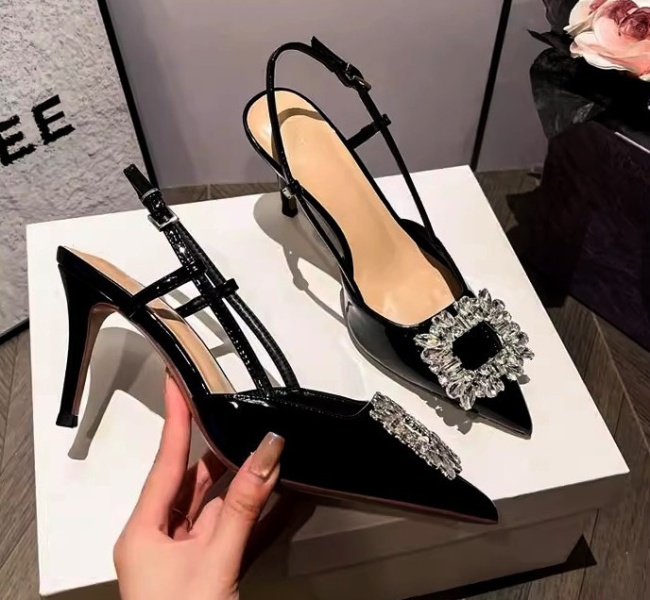 Nude color pointed shoes side buckle sandals