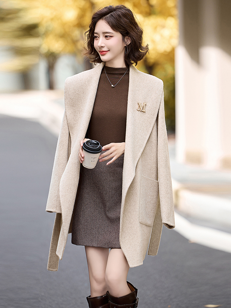 Irregular autumn and winter coat wool overcoat for women