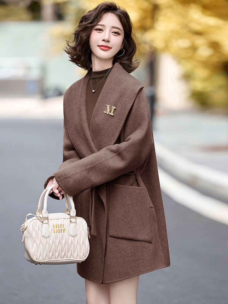 Irregular autumn and winter coat wool overcoat for women