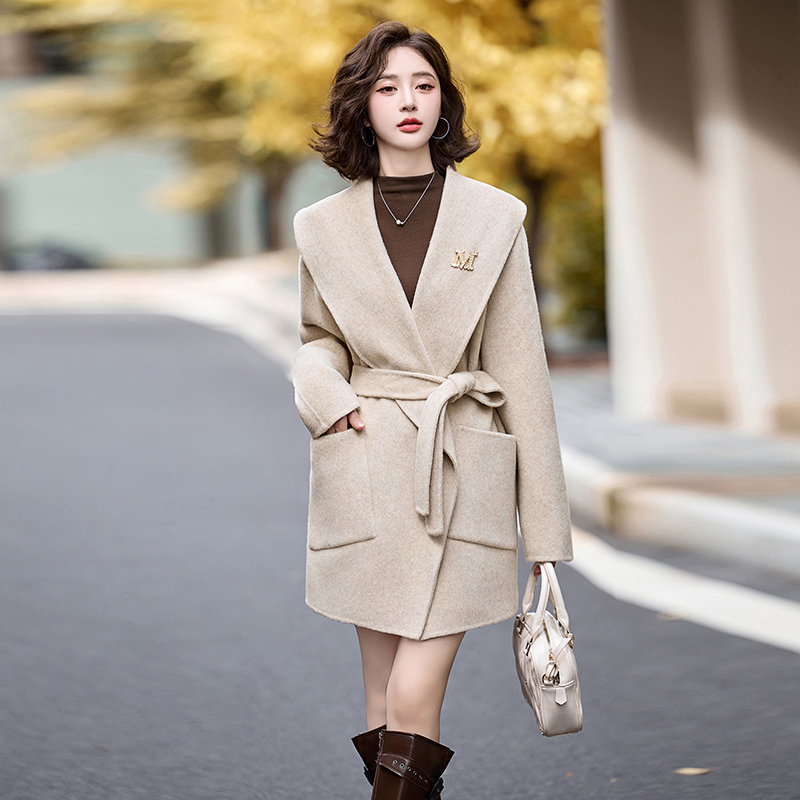 Irregular autumn and winter coat wool overcoat for women