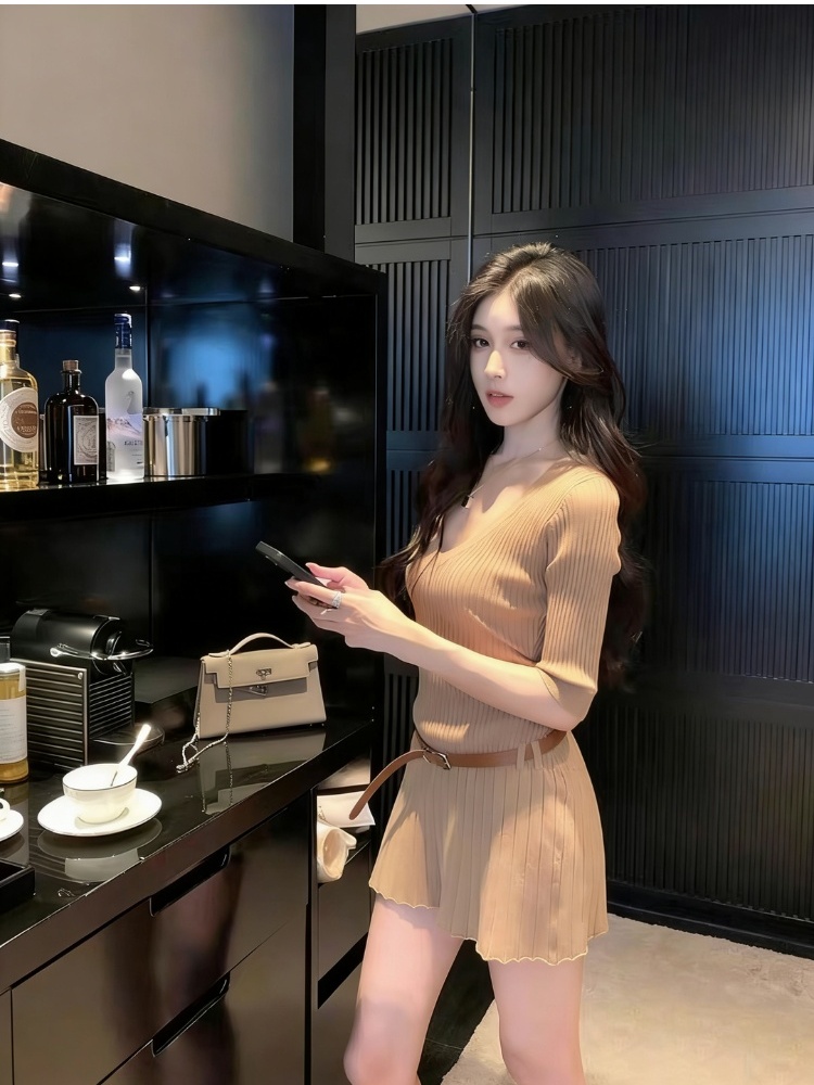 Enticement short sleeve dress pleated T-back for women