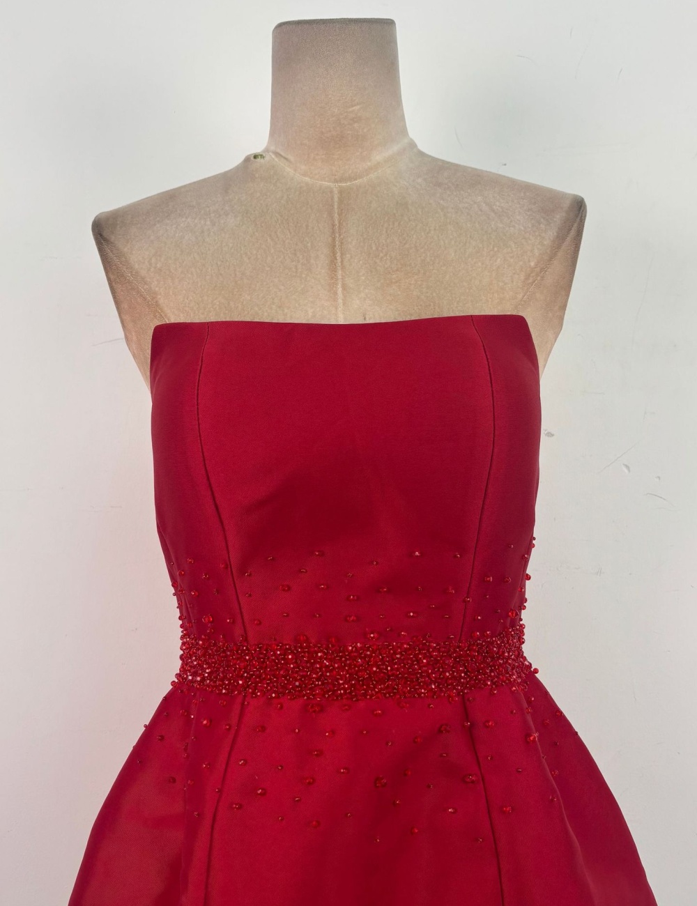 Beading temperament T-back wrapped chest evening dress