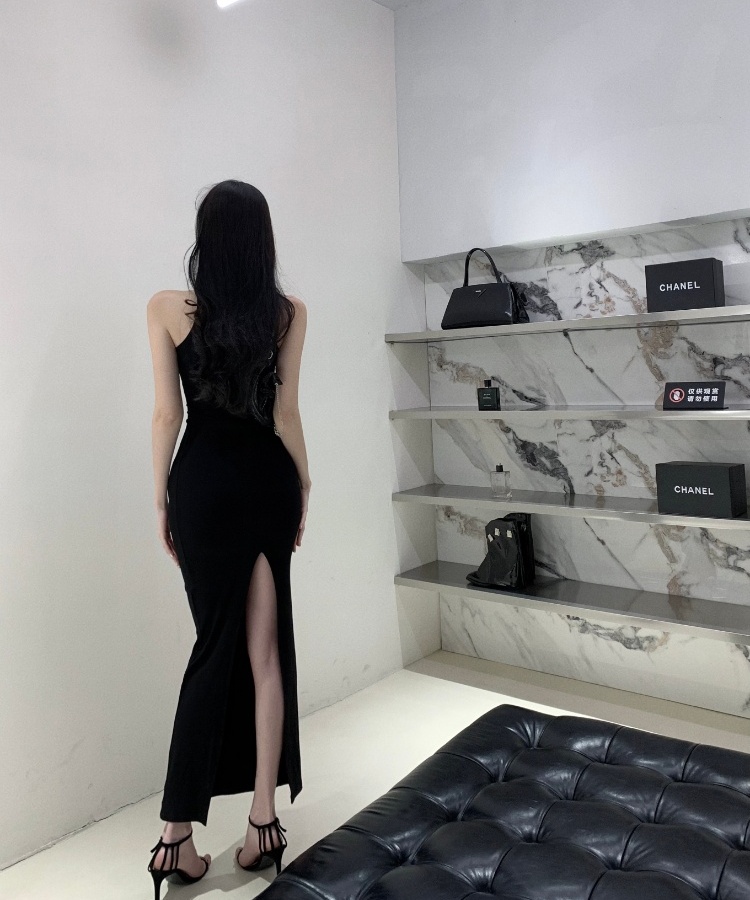 Halter sleeveless dress enticement long dress for women