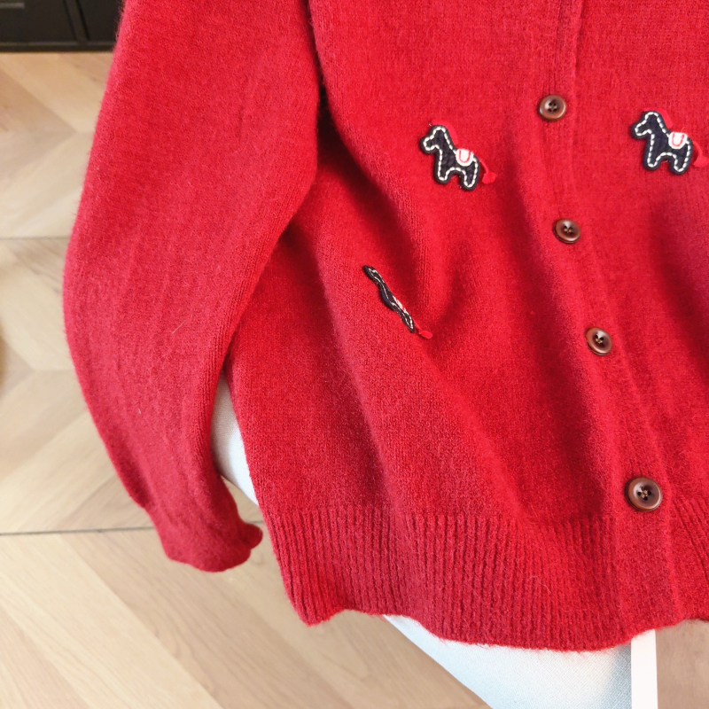 Slim embroidery sweater red coat for women
