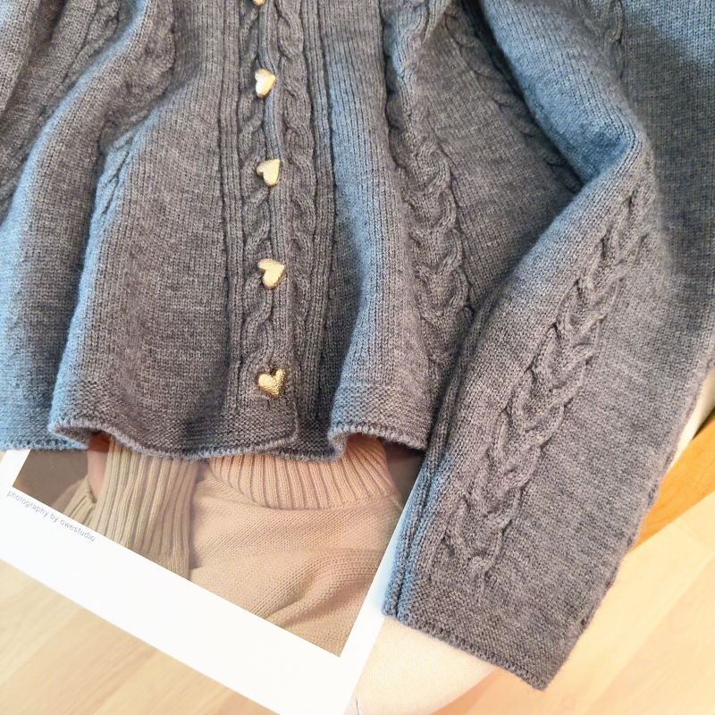 Knitted pinched waist coat slim cardigan for women