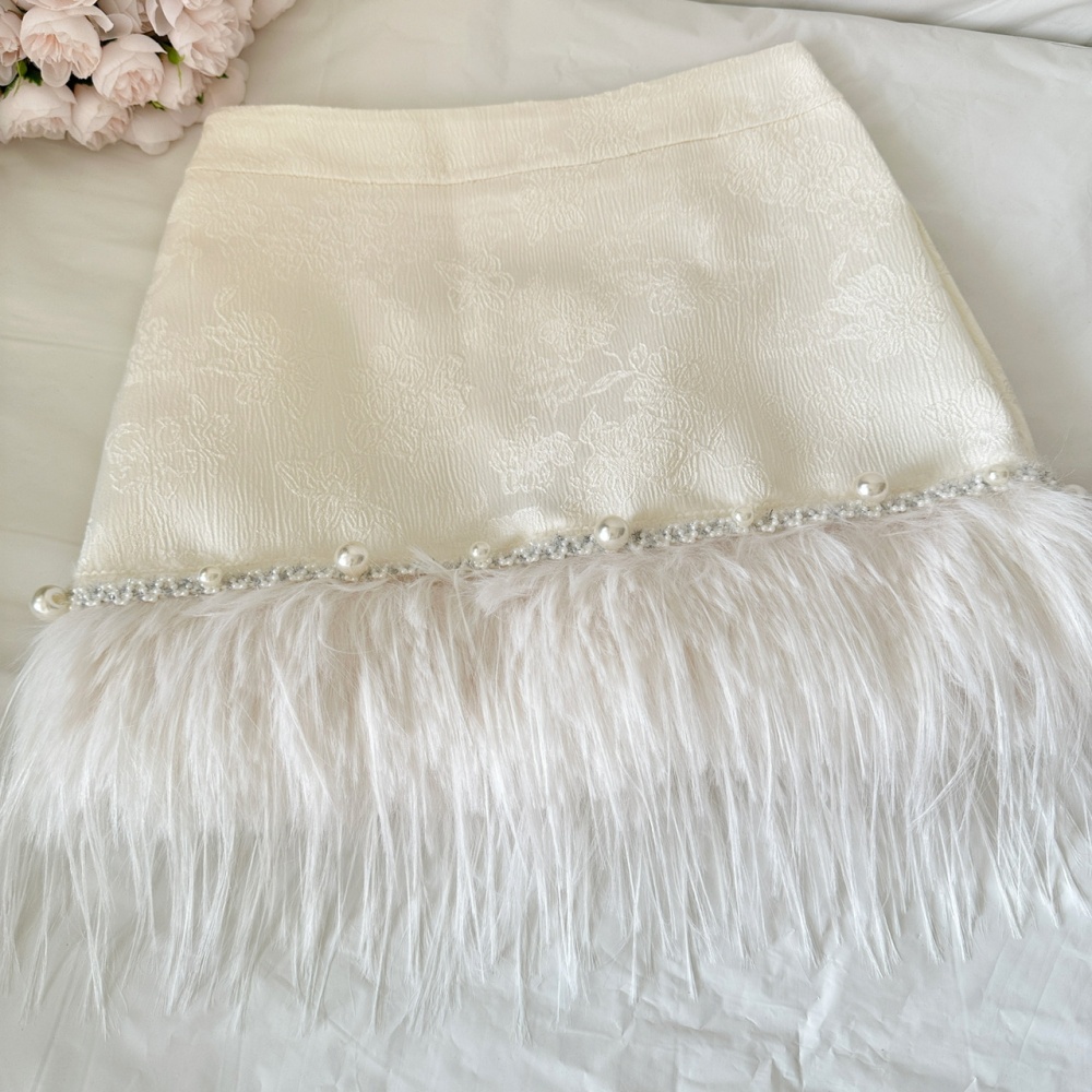 Sweet winter slim lace skirt a set for women