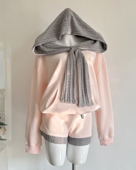Loose flat shoulder hoodie mixed colors shorts a set