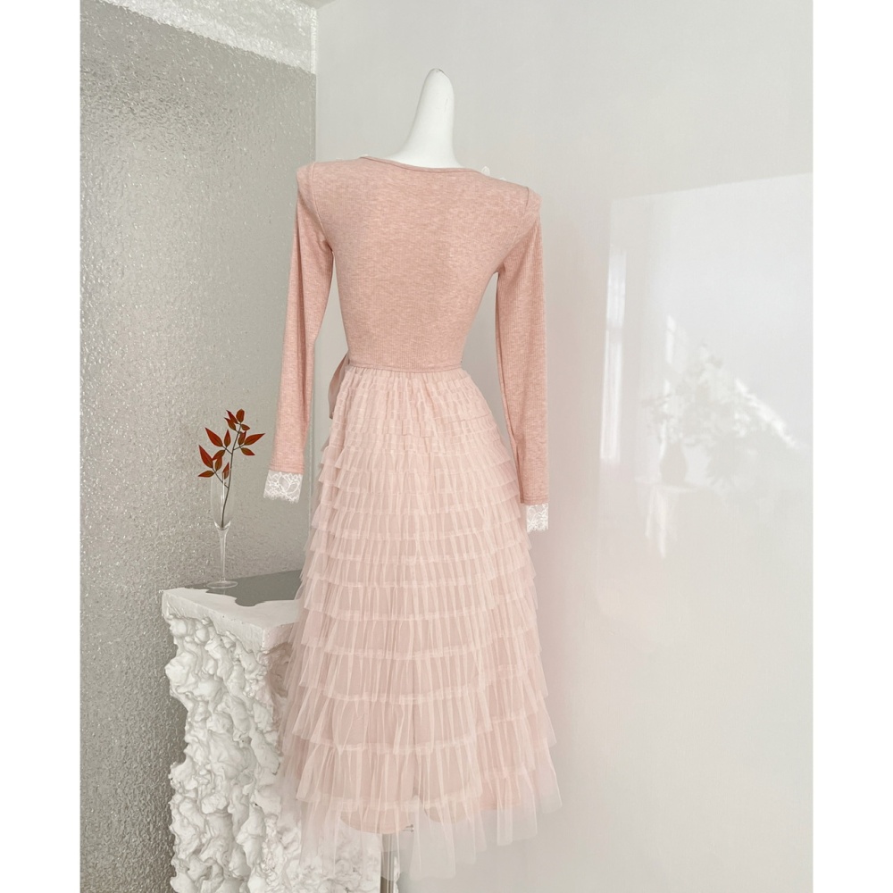 V-neck knitted gauze cake dress