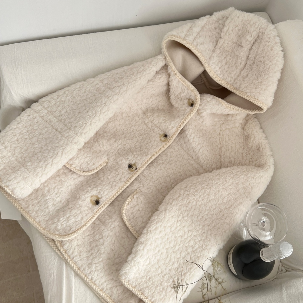 Hooded long fur coat lambs wool coat