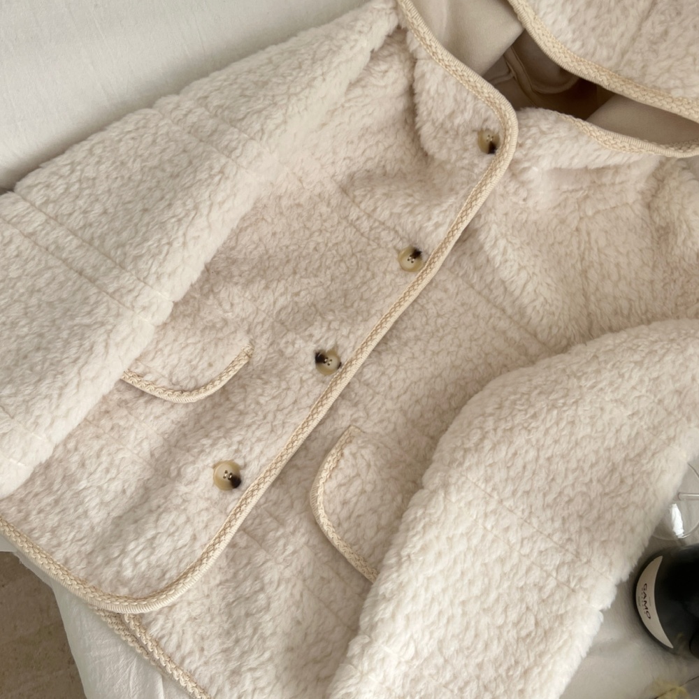 Hooded long fur coat lambs wool coat