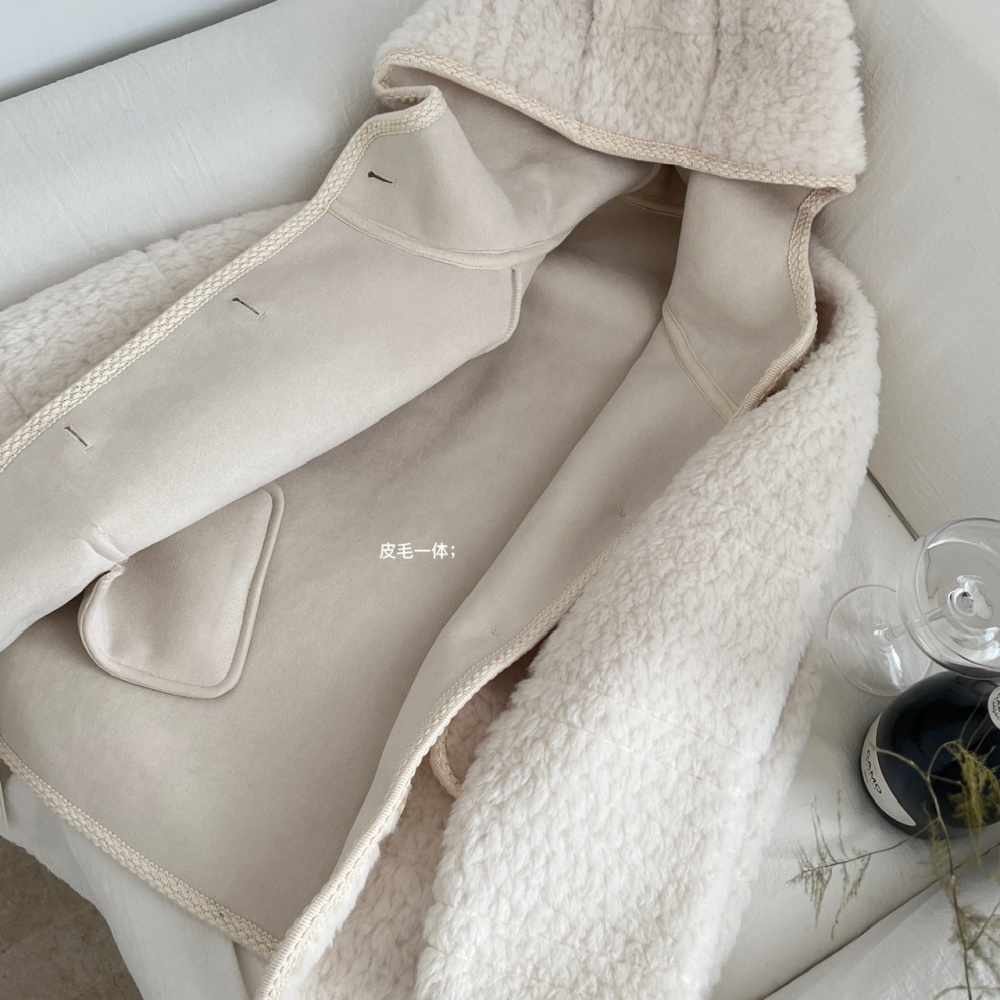 Hooded long fur coat lambs wool coat